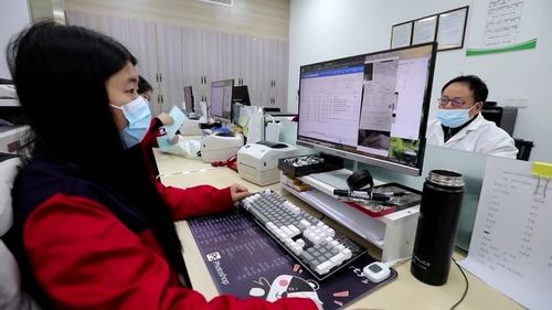 “互聯(lián)網(wǎng)+中藥代煎”服務(wù) 臨海中醫(yī)院攜手臨海電視臺(tái)，讓市民喝上便捷放心藥